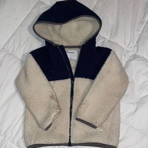 Old Navy 3T fleece zip up hoodie. Navy/White.